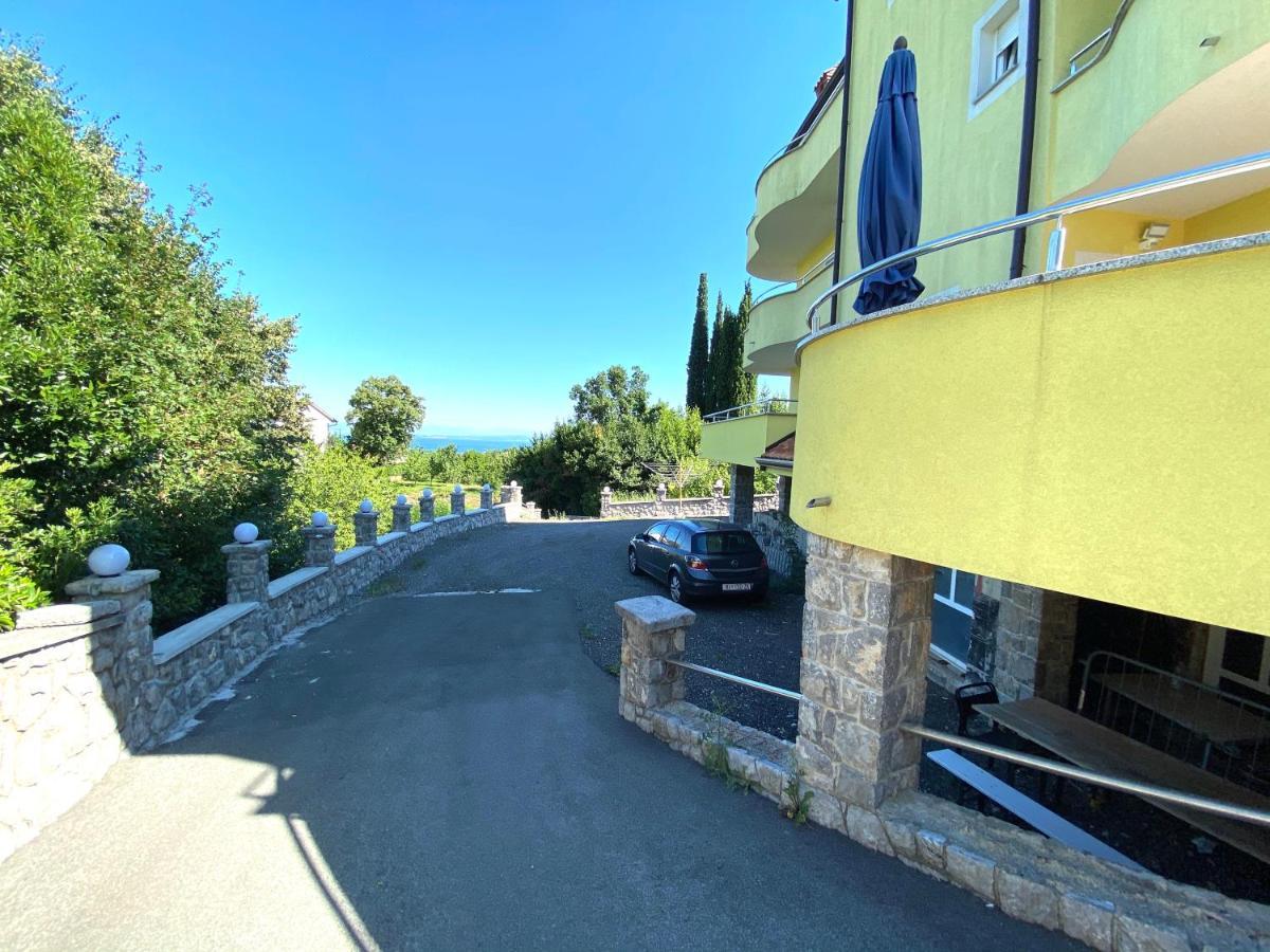 Apartments Mrkonja マトゥリ エクステリア 写真