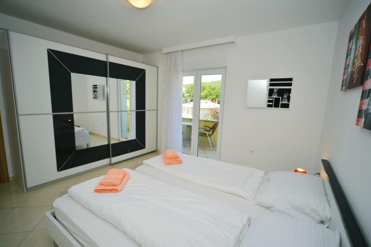 Apartments Mrkonja マトゥリ エクステリア 写真